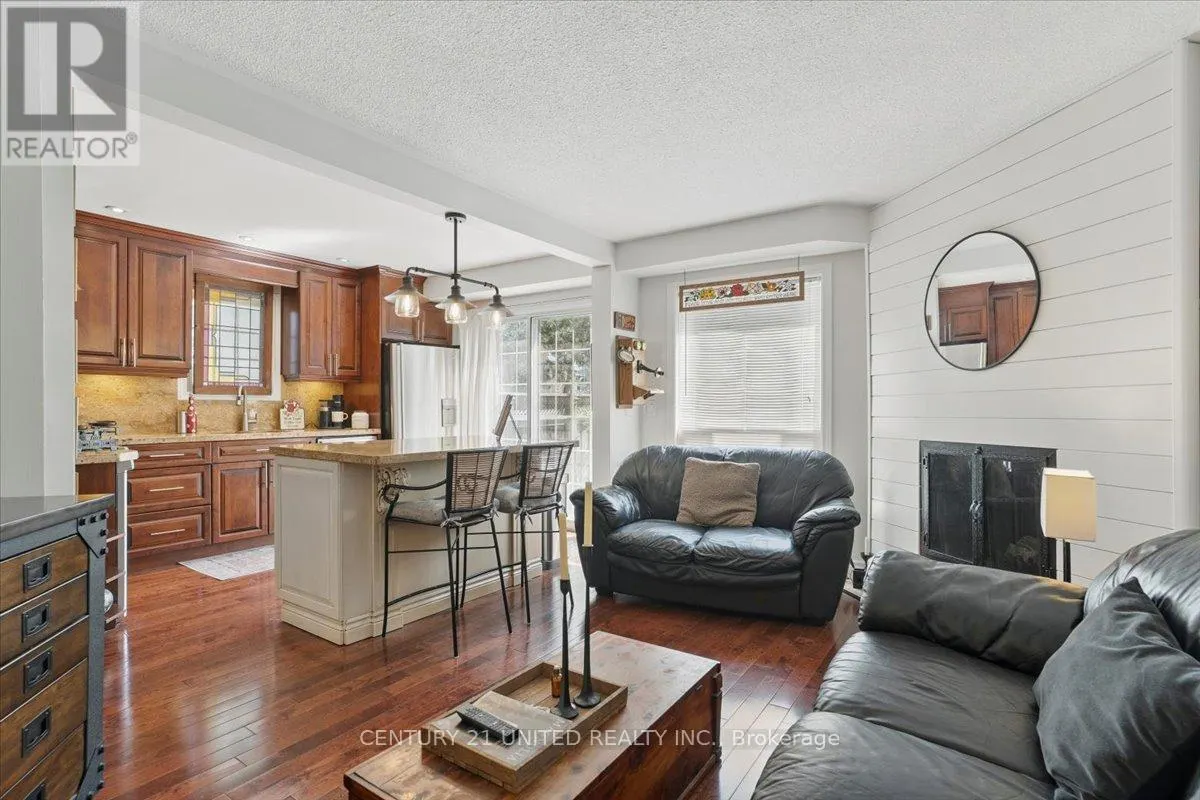 58 - 58 HEATHCLIFFE SQUARE, #58