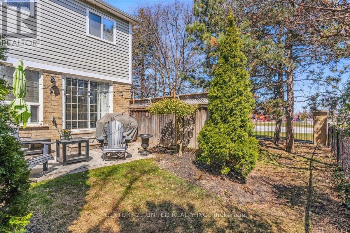 58 - 58 HEATHCLIFFE SQUARE, #58