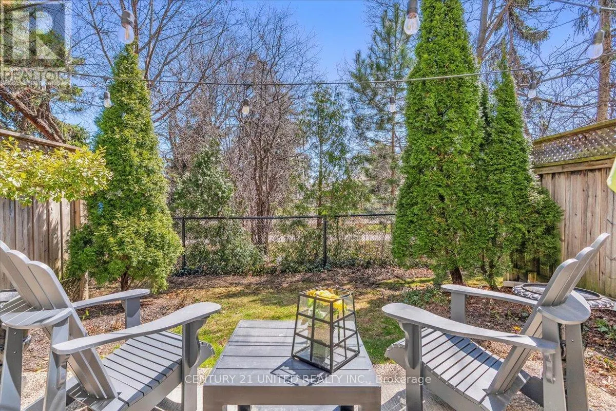 58 - 58 HEATHCLIFFE SQUARE, #58