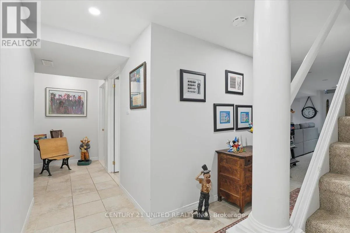 58 - 58 HEATHCLIFFE SQUARE, #58