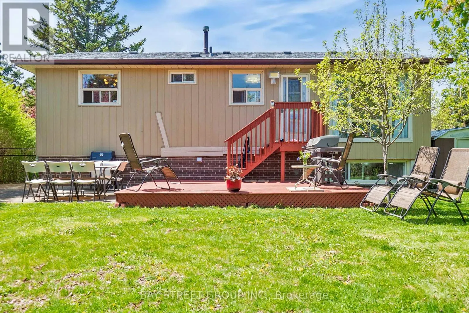 6119 WABUKAYNE COURT