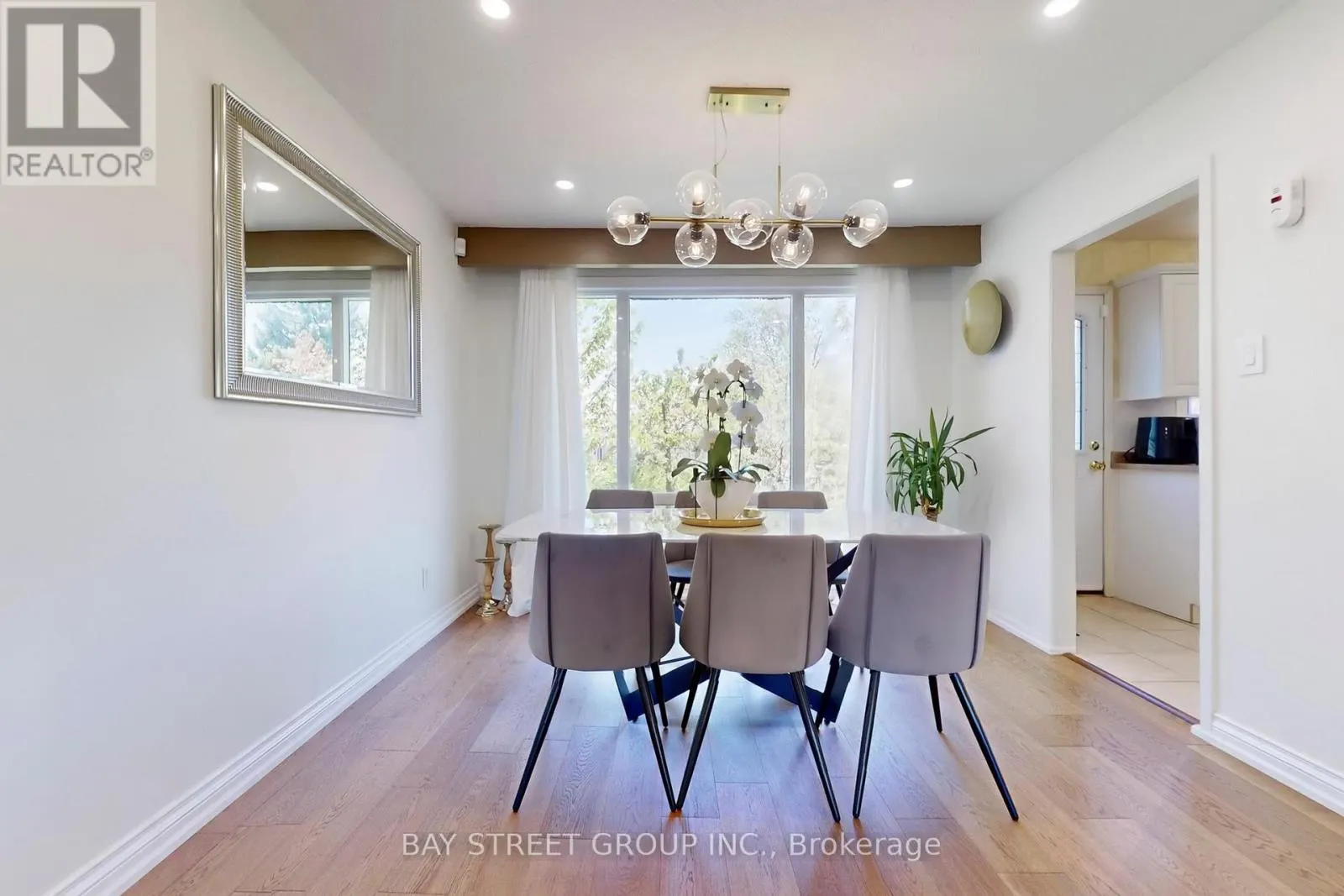 6119 WABUKAYNE COURT