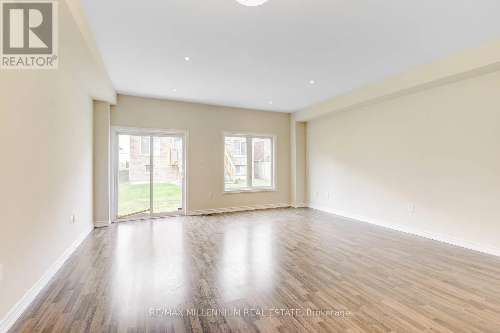 49 FRENCHPARK CIRCLE