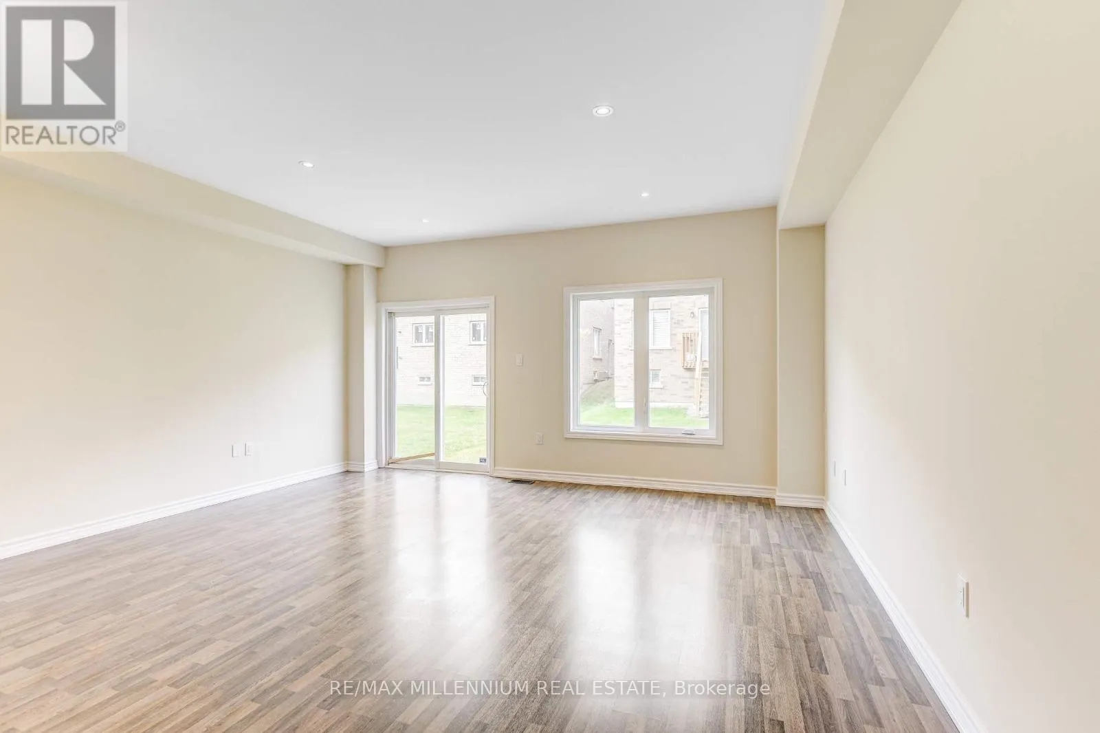 49 FRENCHPARK CIRCLE