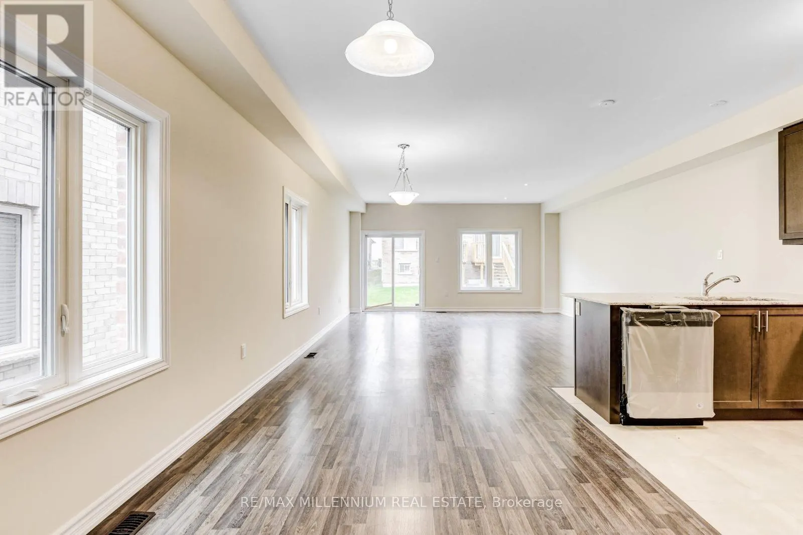 49 FRENCHPARK CIRCLE