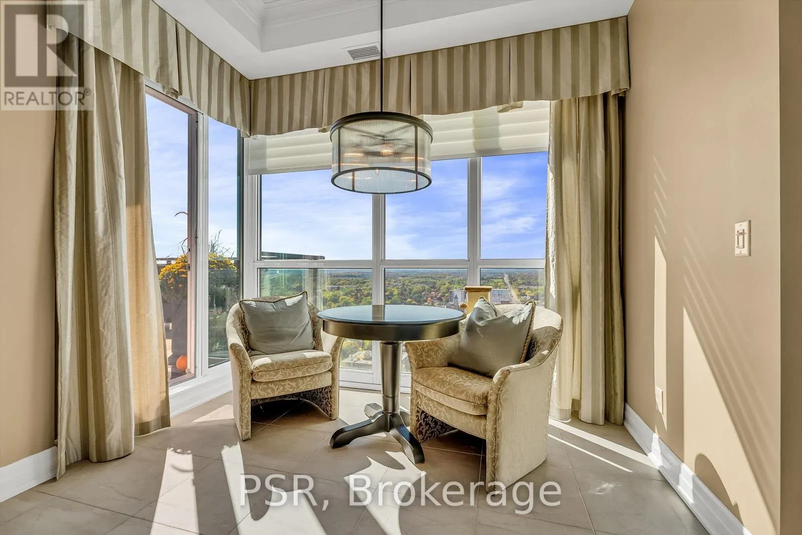 LPH 2603 - 100 JOHN STREET