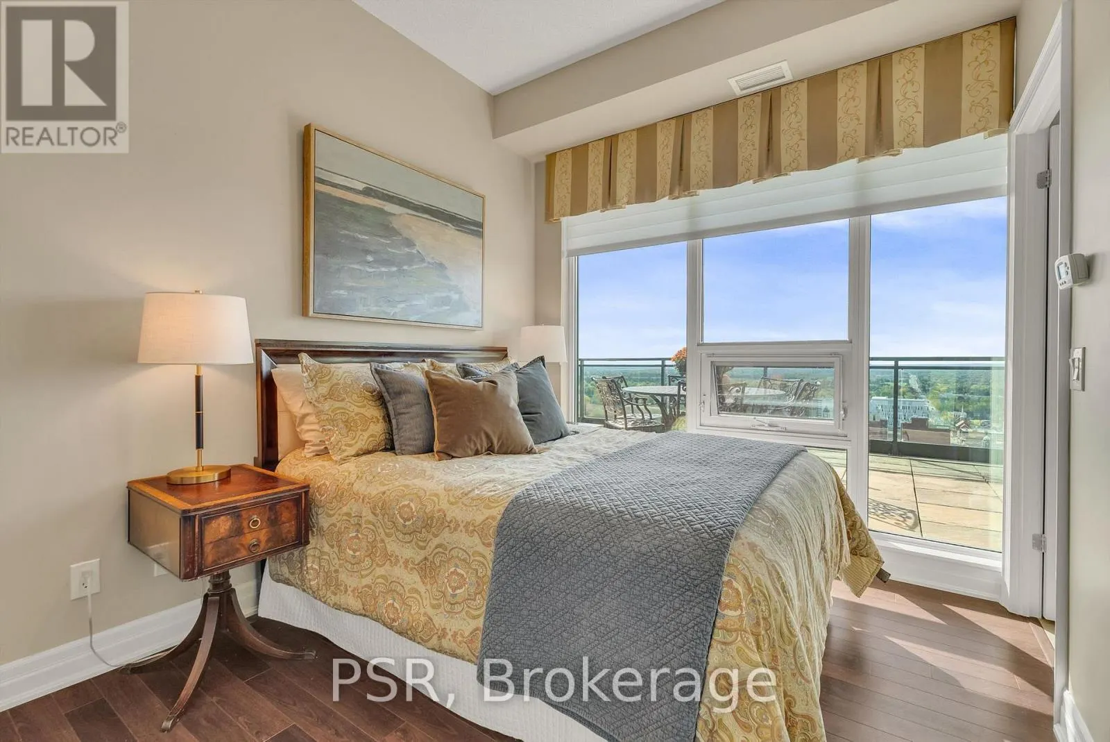 LPH 2603 - 100 JOHN STREET