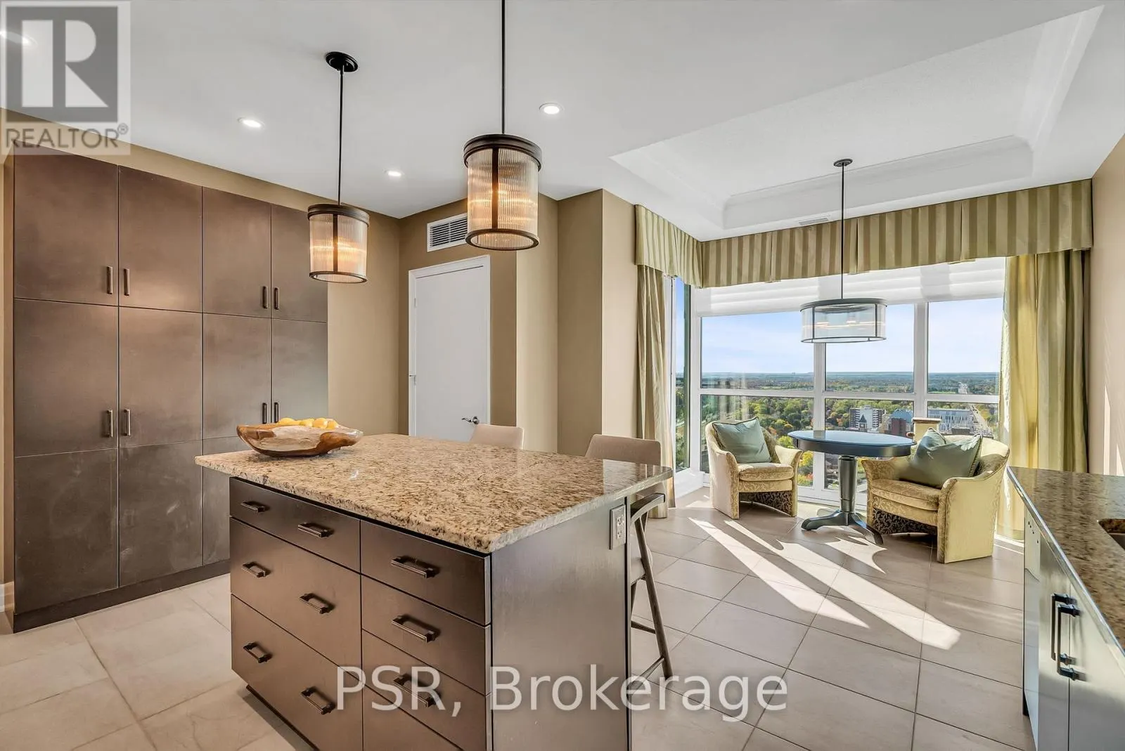 LPH 2603 - 100 JOHN STREET