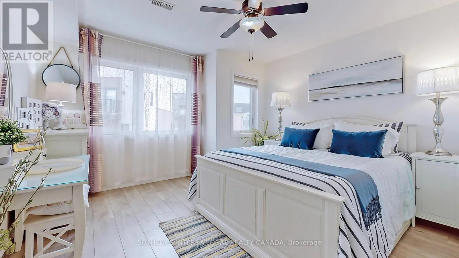 27 THOMAS MULHOLLAND DRIVE