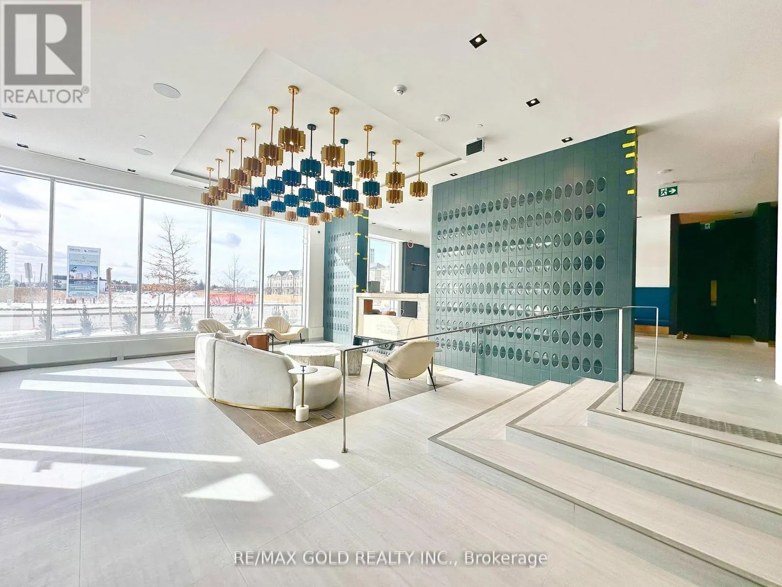 403 - 412 SILVER MAPLE ROAD