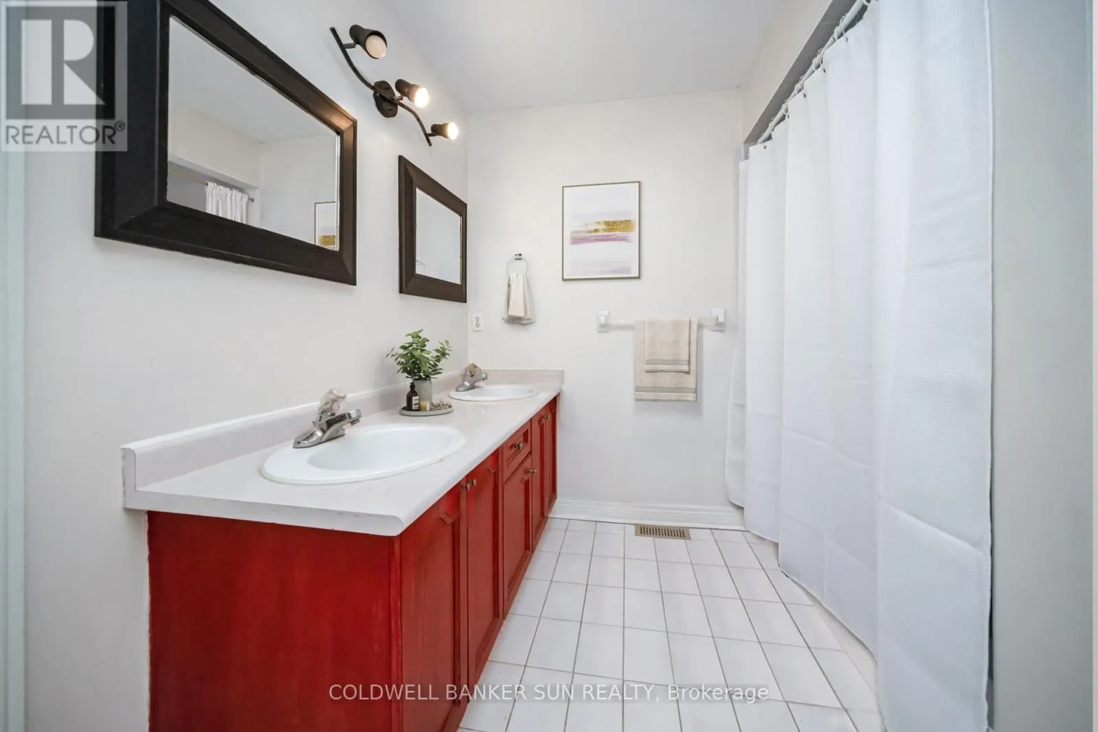 138 PRESSED BRICK DRIVE