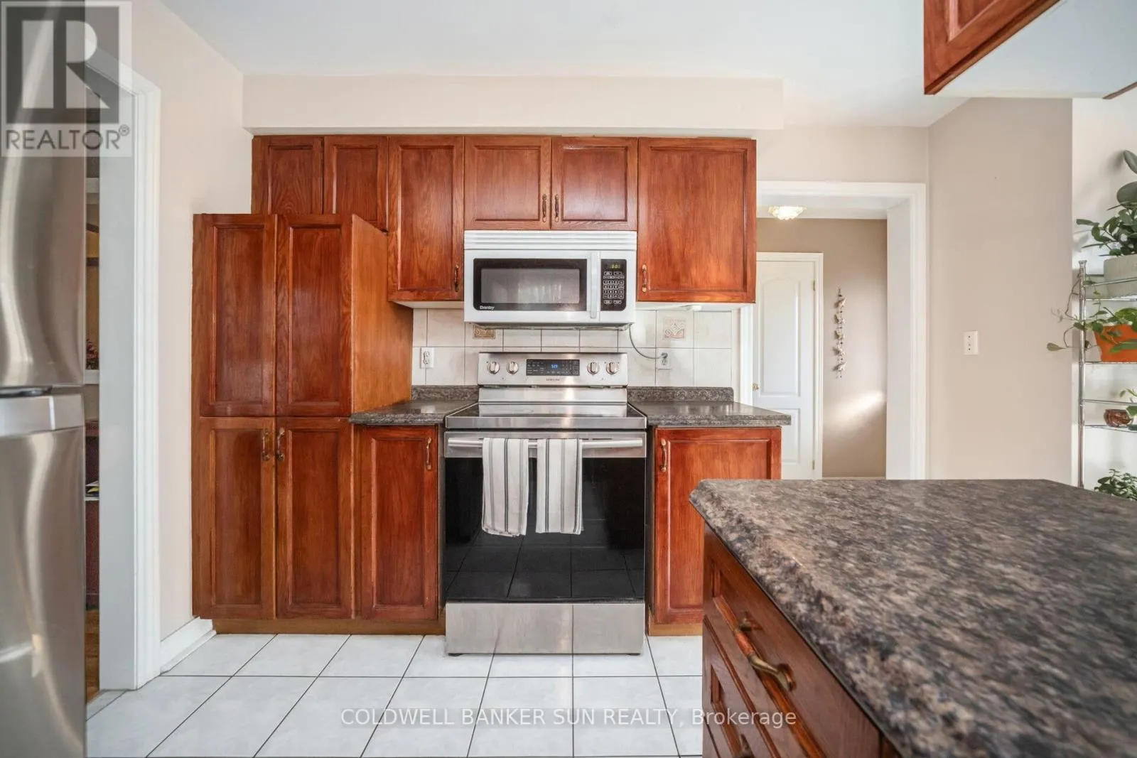 138 PRESSED BRICK DRIVE