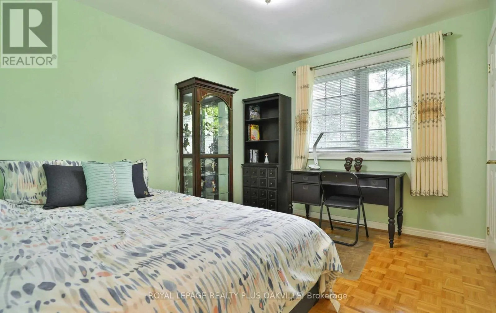 2100 WAYCROSS CRESCENT