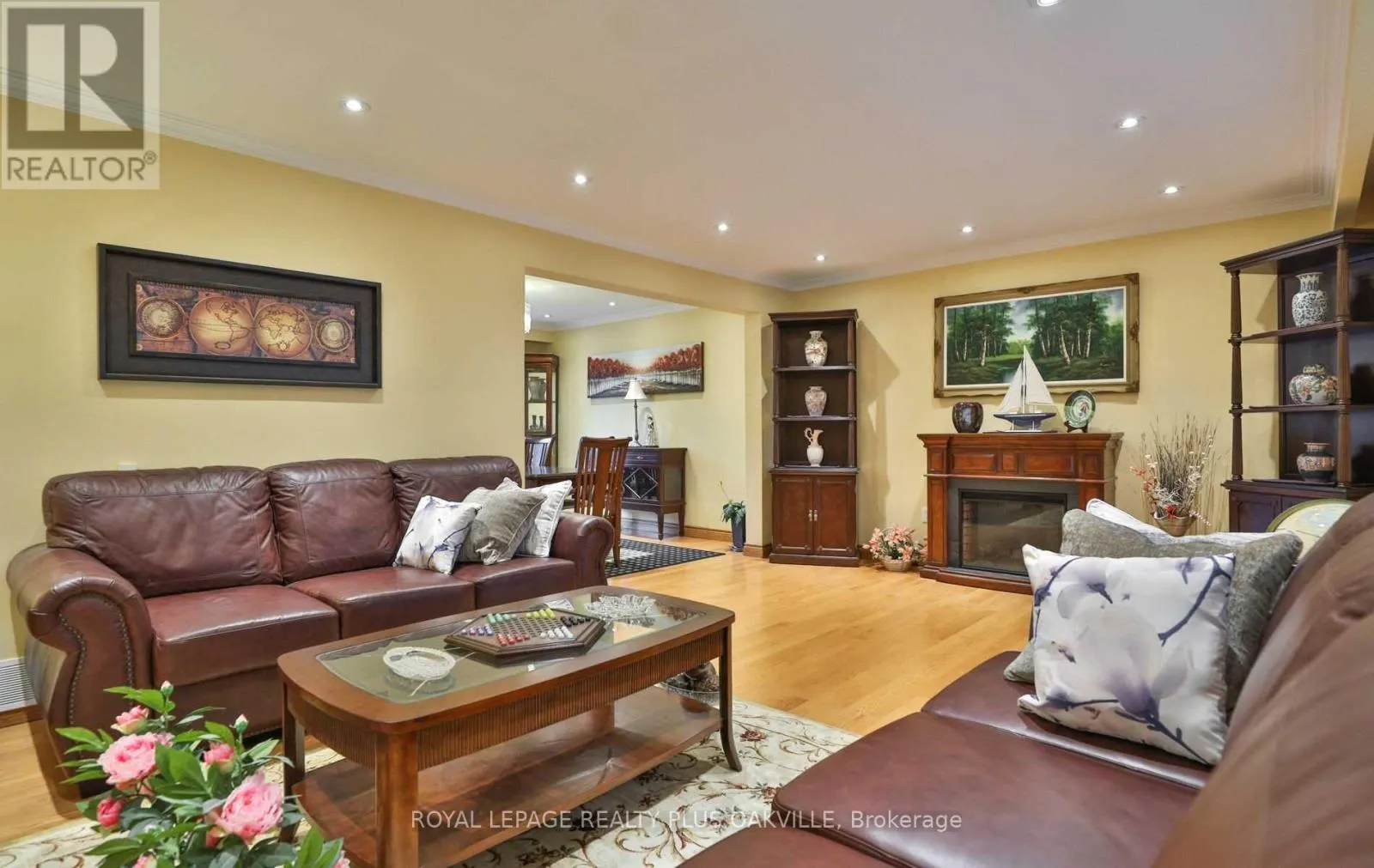 2100 WAYCROSS CRESCENT