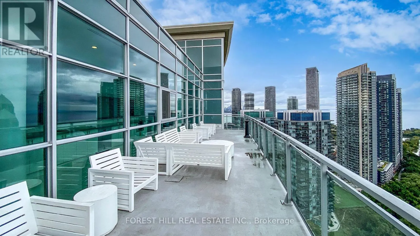 434 - 165 LEGION ROAD N