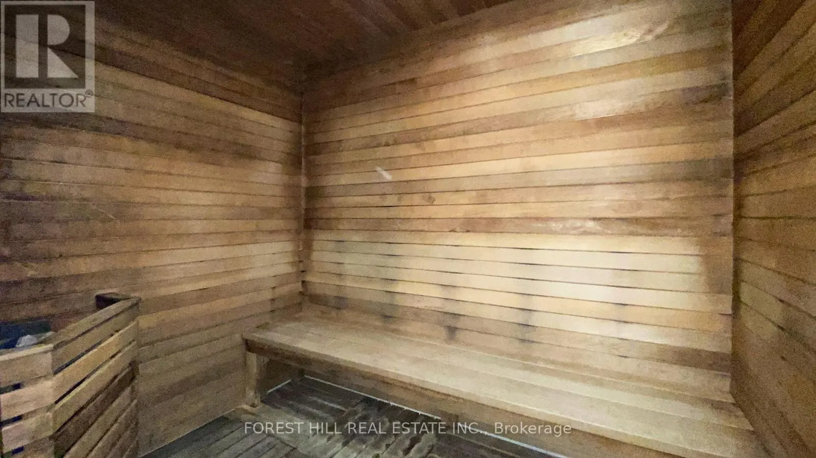 434 - 165 LEGION ROAD N