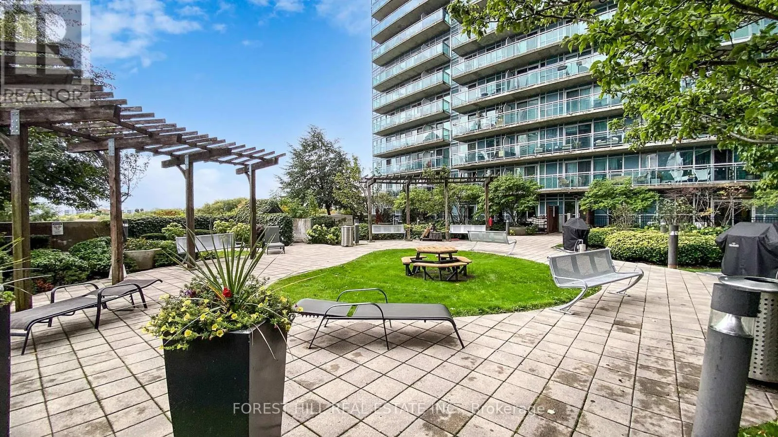 434 - 165 LEGION ROAD N