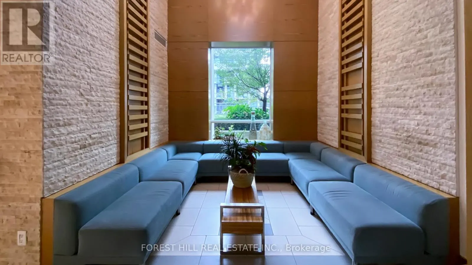 434 - 165 LEGION ROAD N