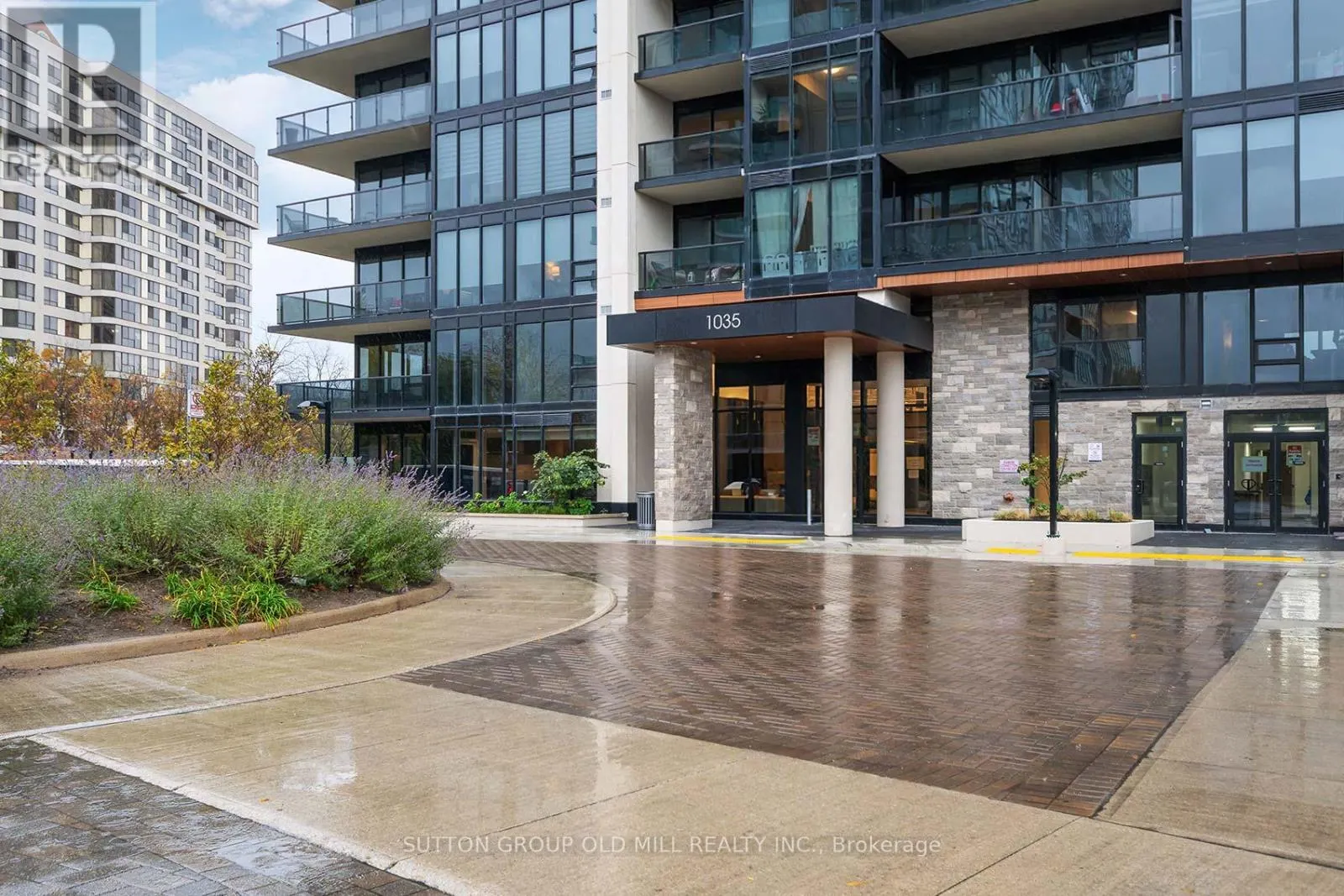 308 - 1035 SOUTHDOWN ROAD