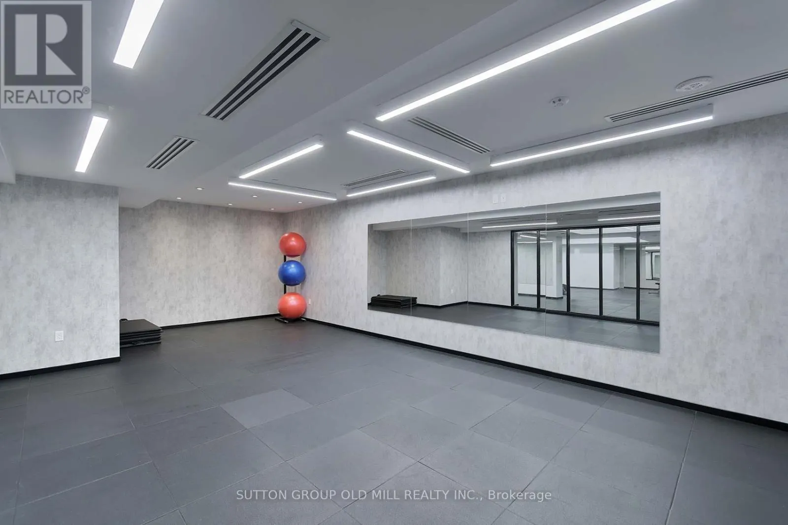 308 - 1035 SOUTHDOWN ROAD