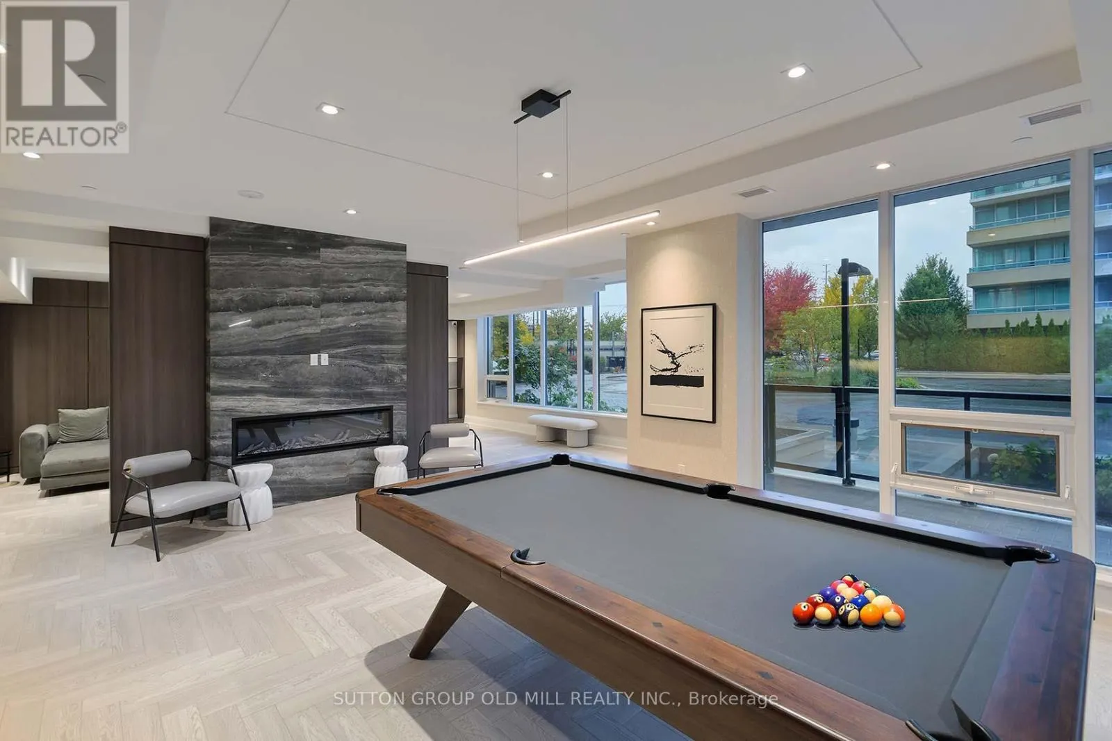 308 - 1035 SOUTHDOWN ROAD