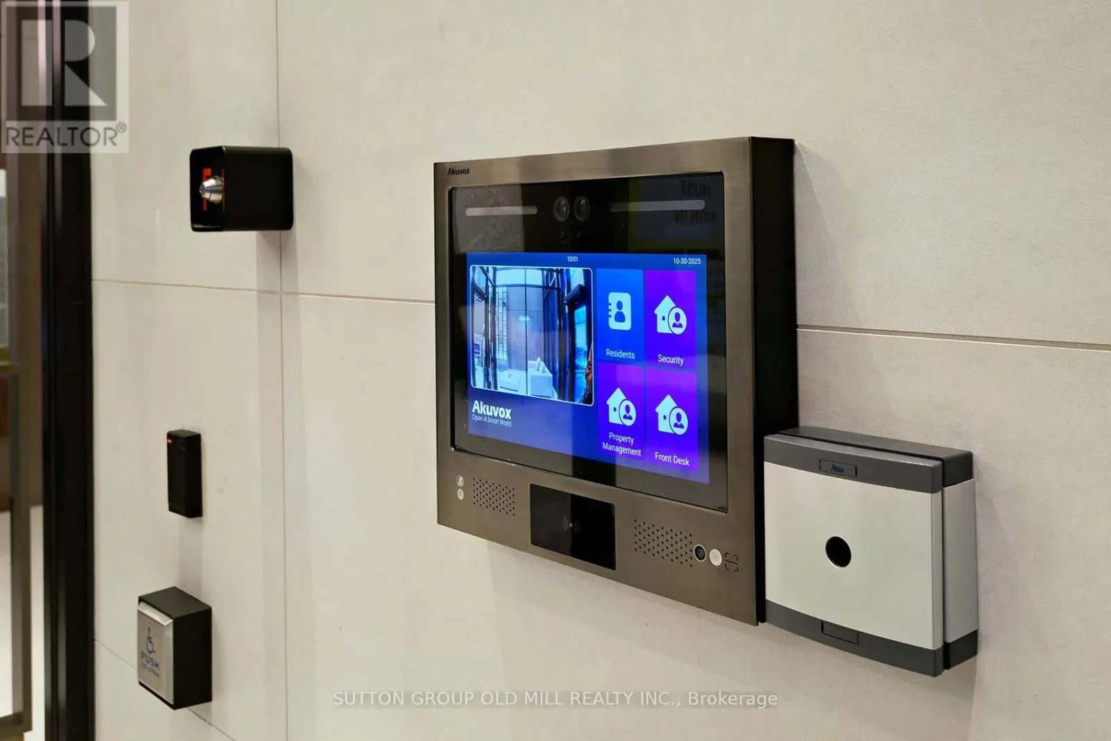 308 - 1035 SOUTHDOWN ROAD