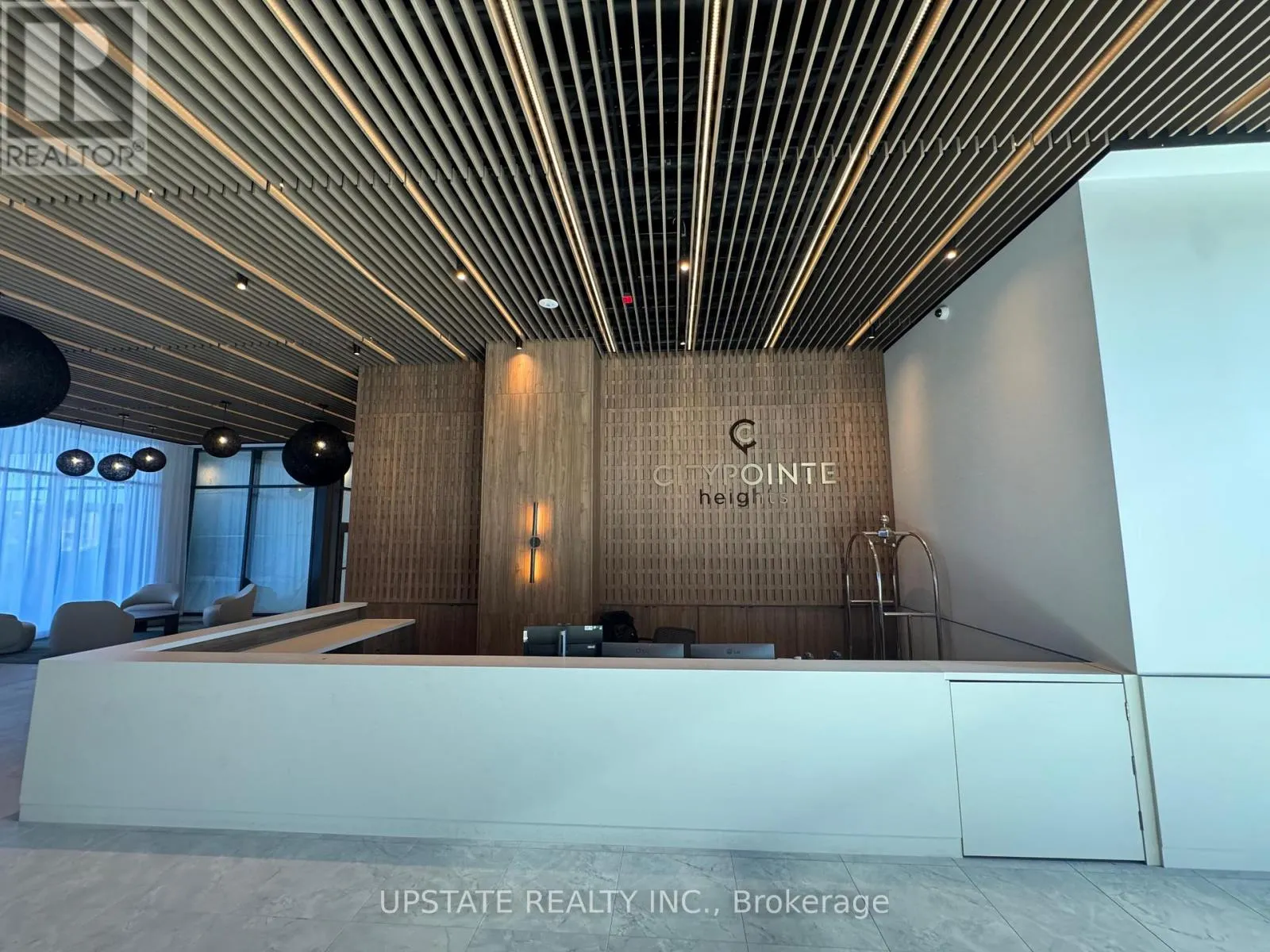 322 - 15 SKYRIDGE DRIVE