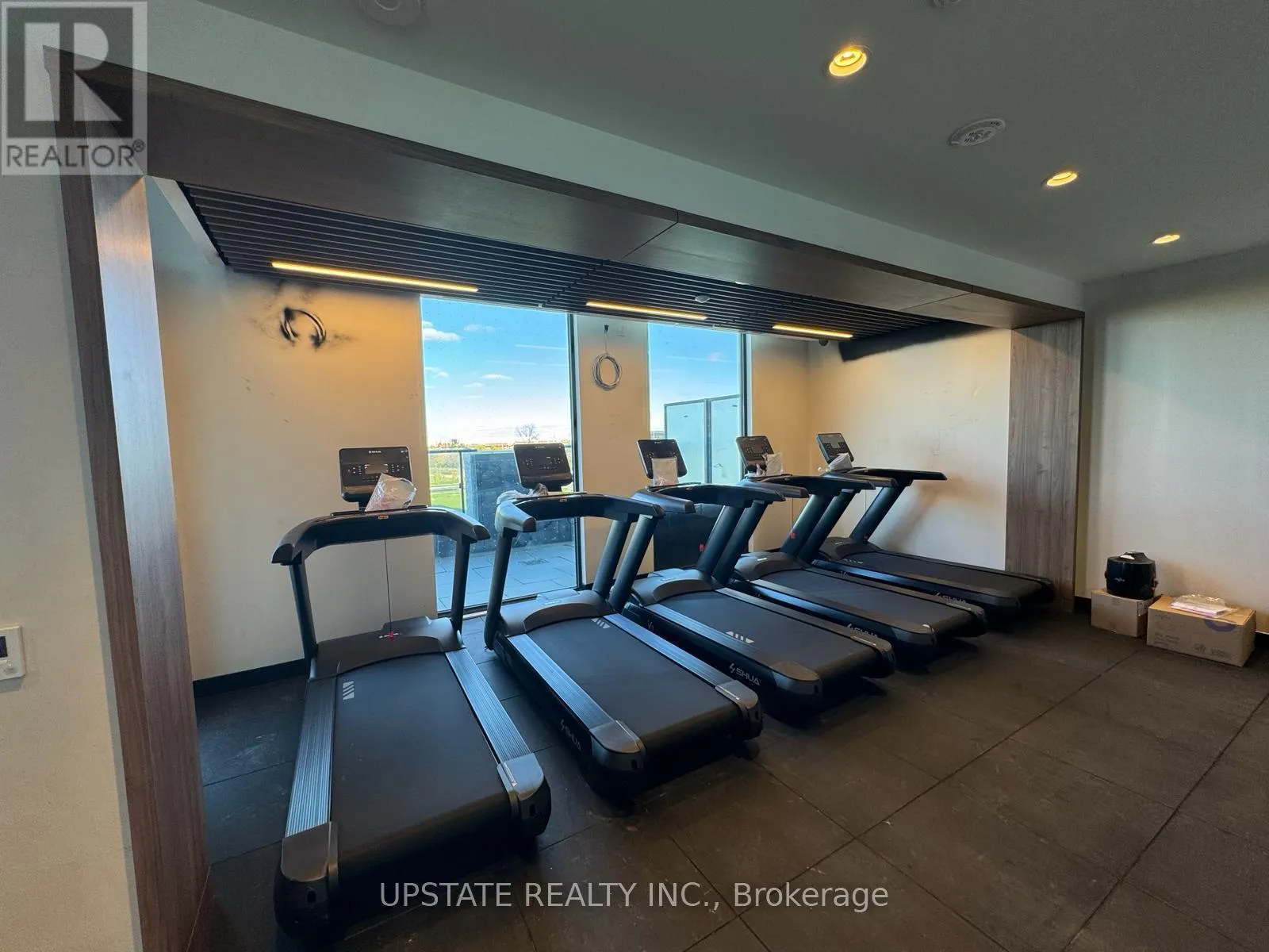 322 - 15 SKYRIDGE DRIVE