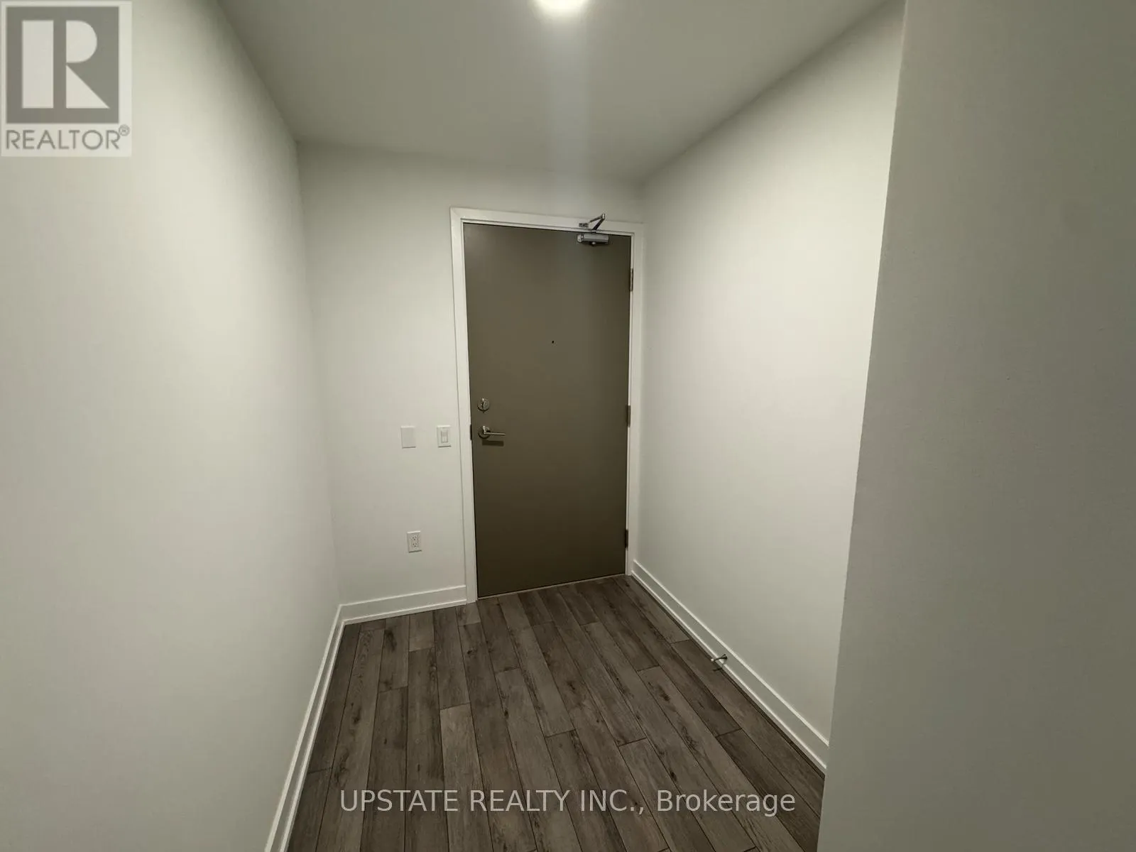 322 - 15 SKYRIDGE DRIVE