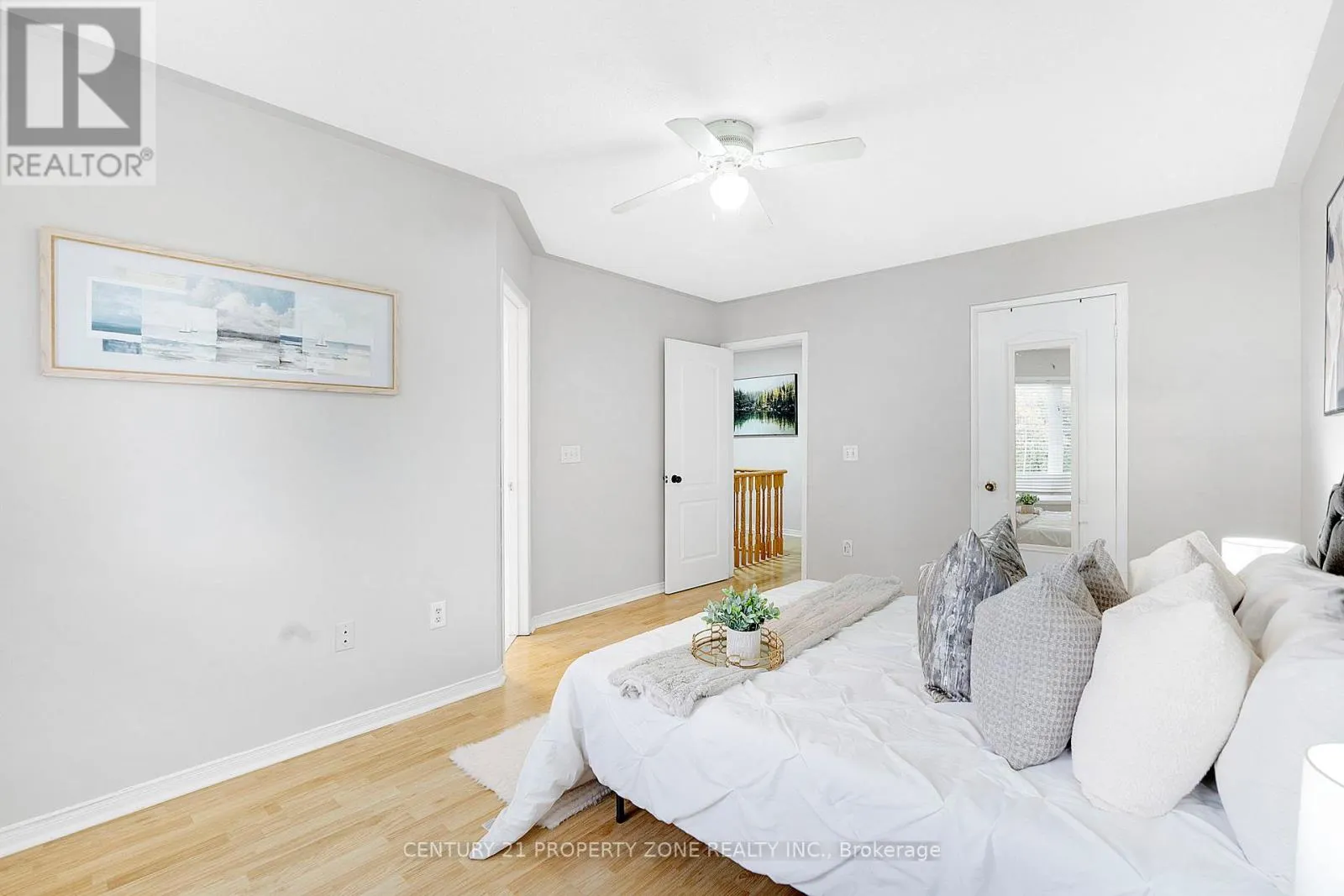 42 MOSSGROVE CRESCENT