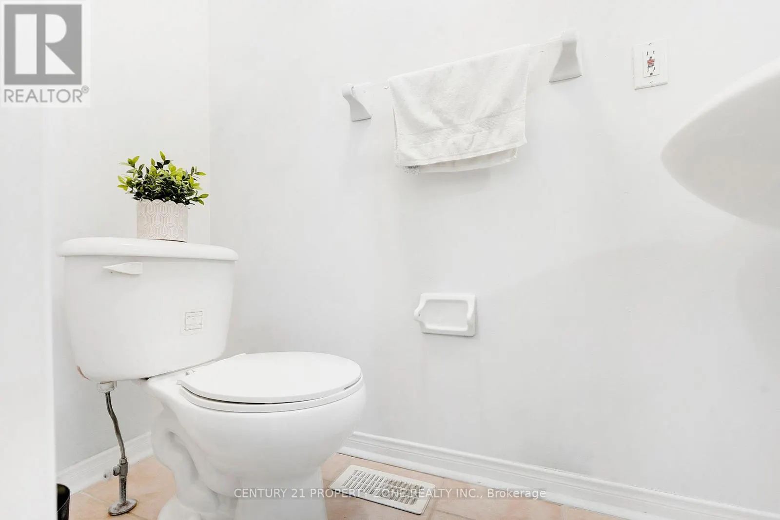 42 MOSSGROVE CRESCENT