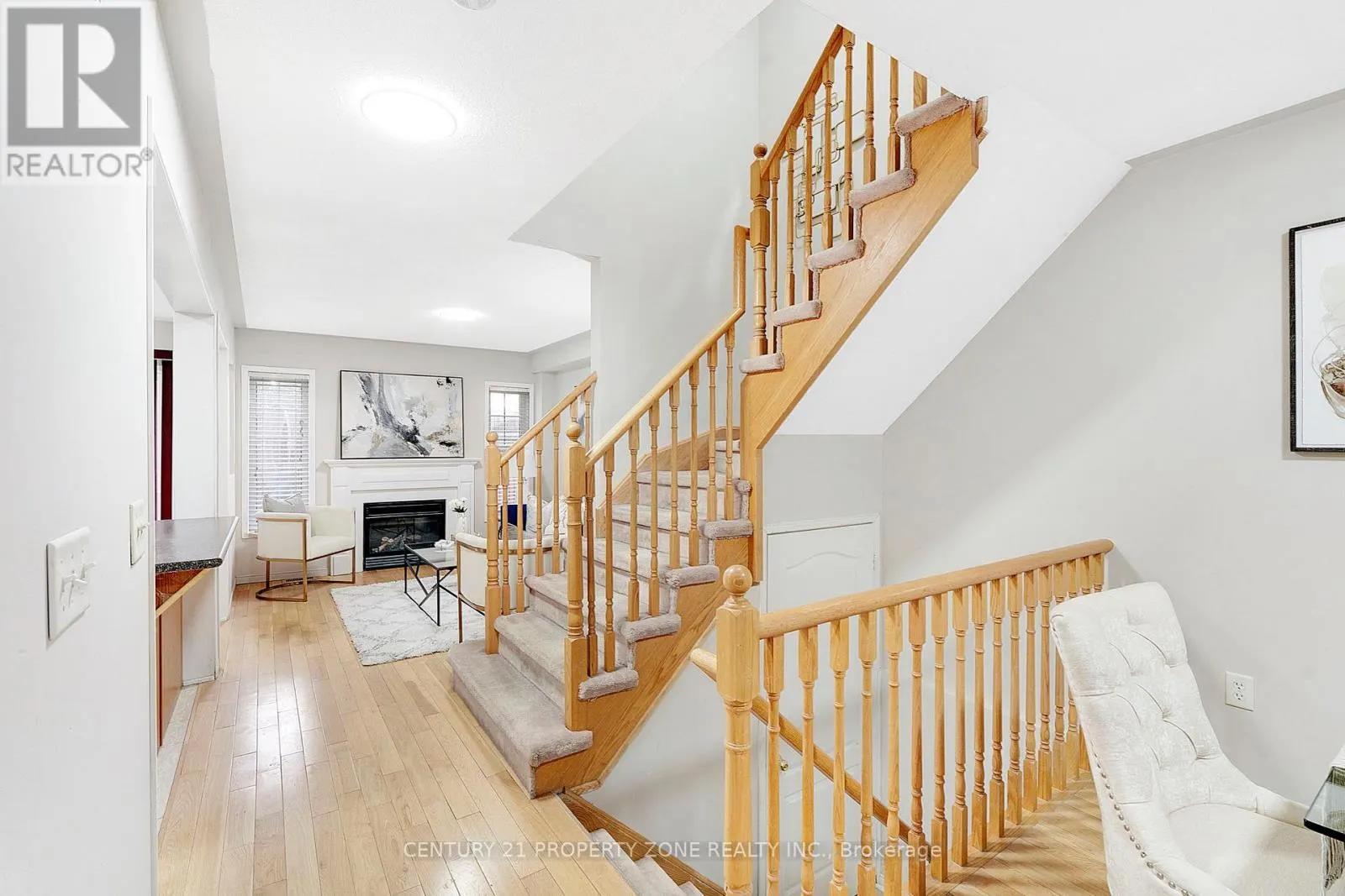 42 MOSSGROVE CRESCENT