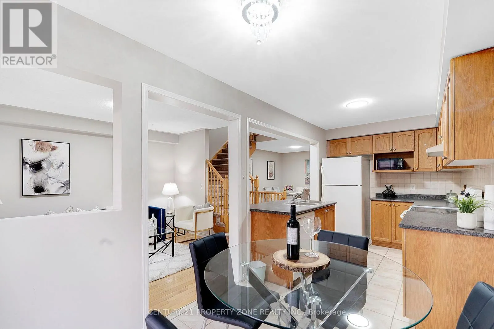 42 MOSSGROVE CRESCENT