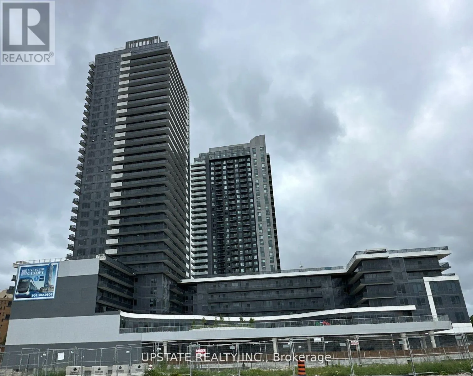 911 - 5105 HURONTARIO STREET