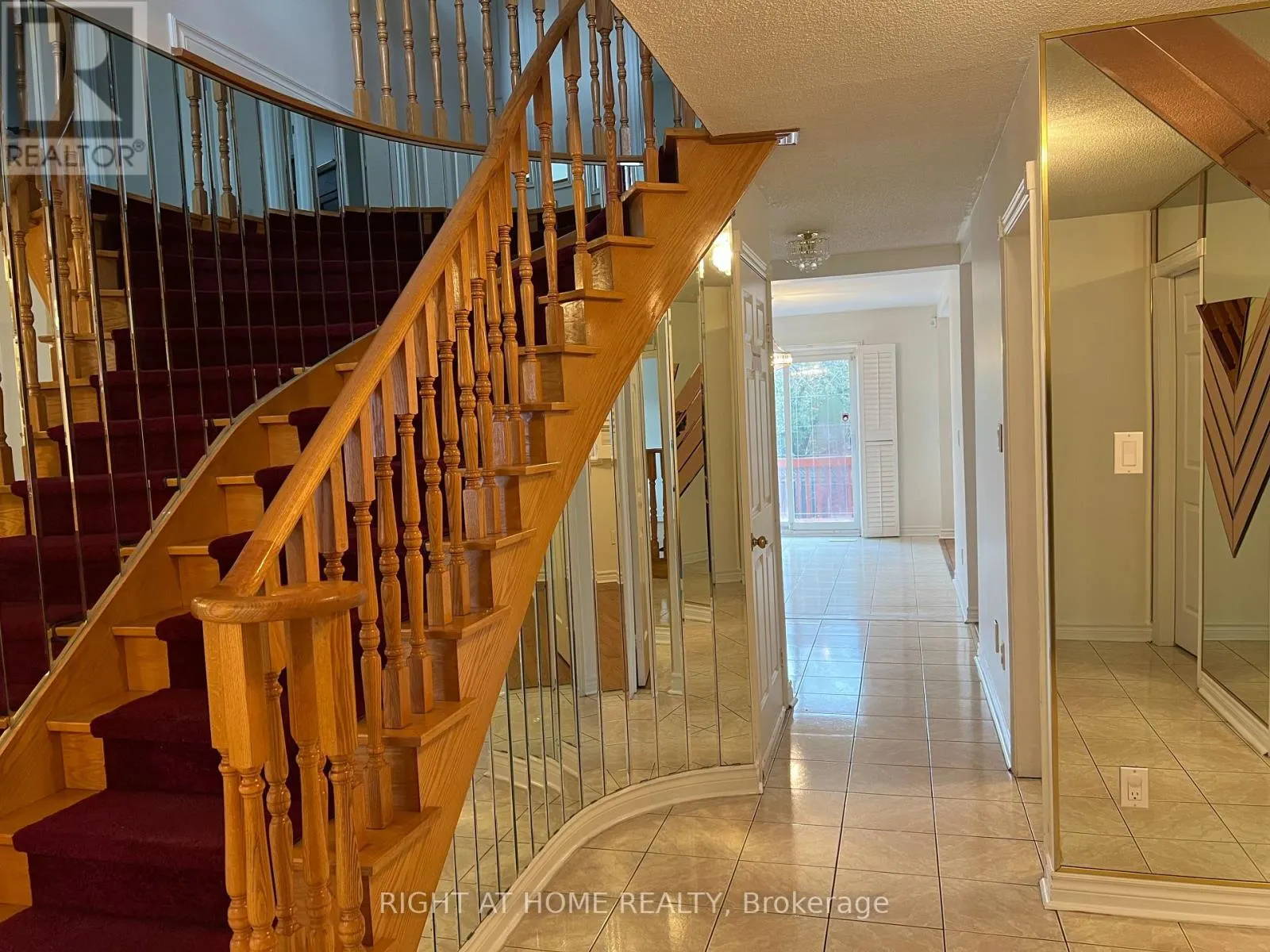 UPPER PORTION - 5191 GUILDWOOD WAY