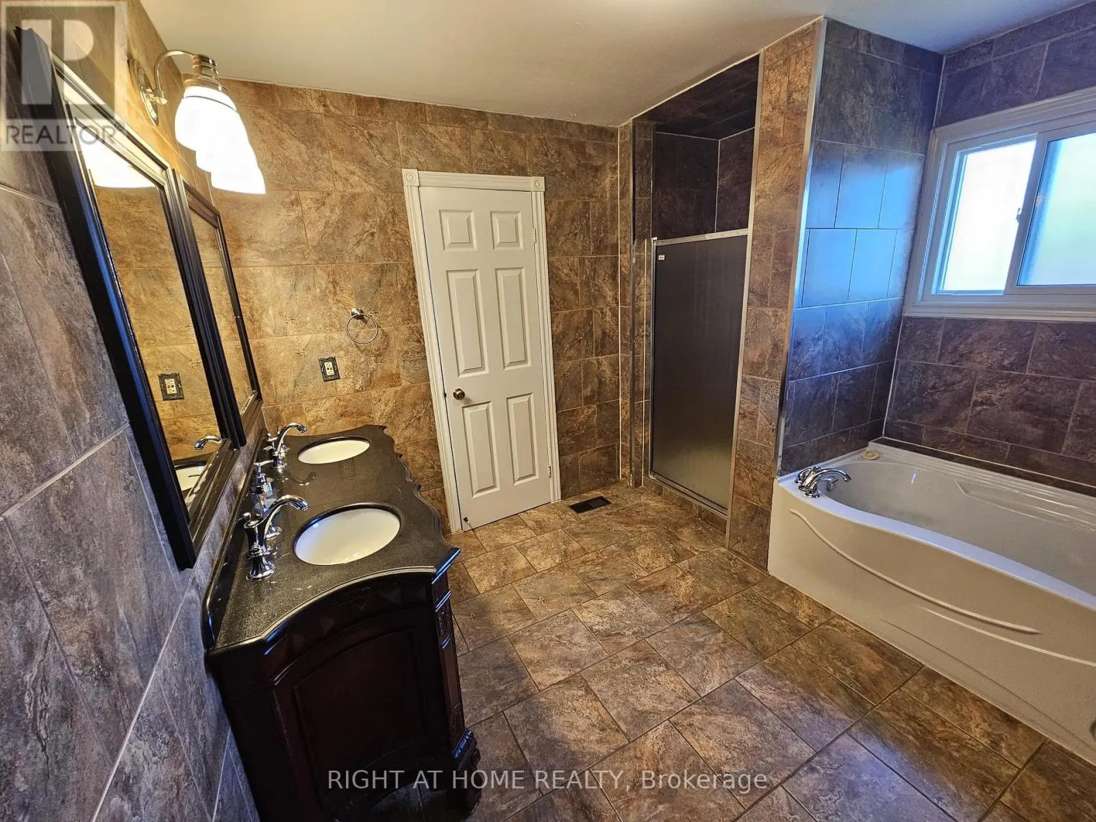 UPPER PORTION - 5191 GUILDWOOD WAY