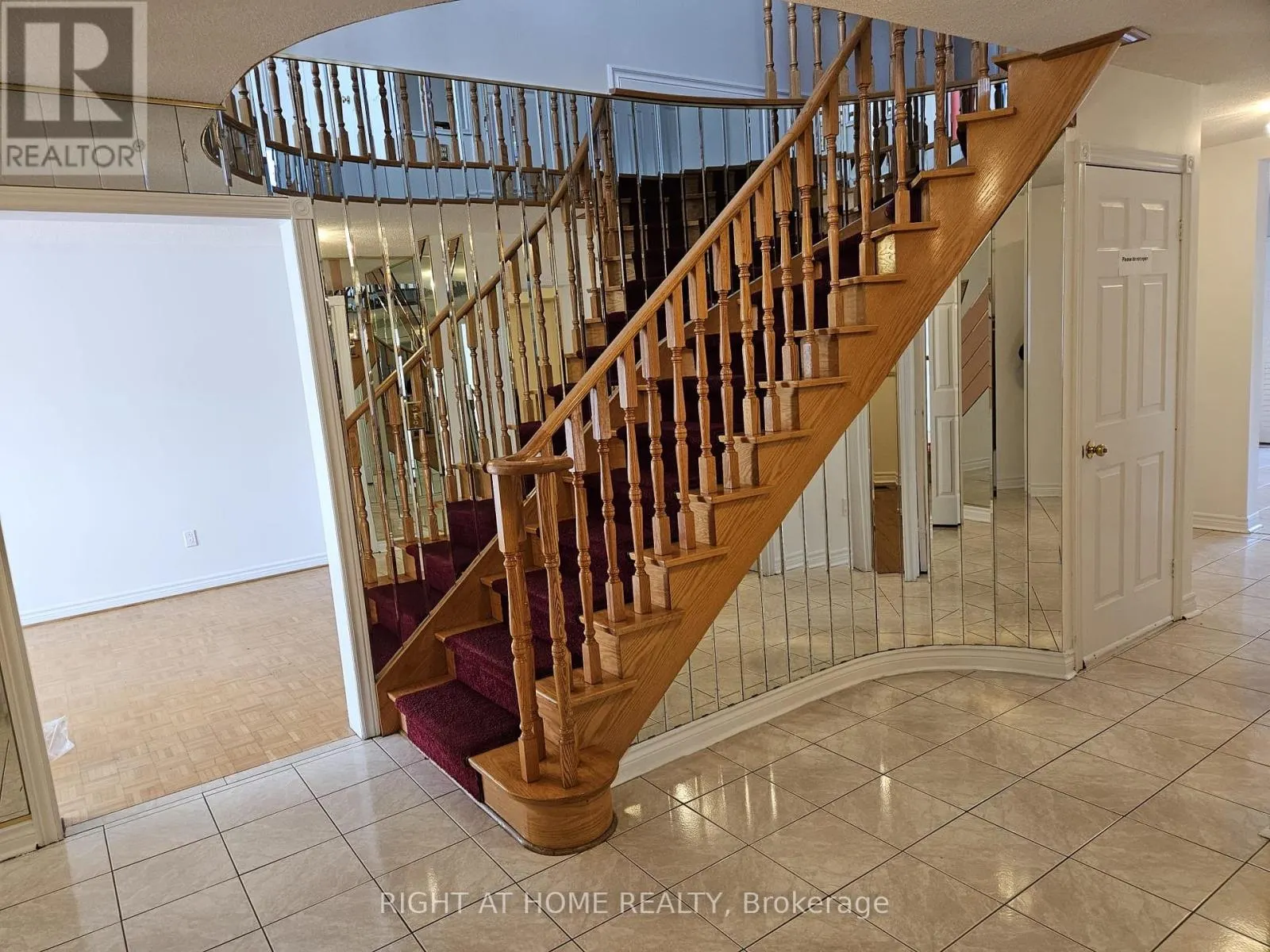 UPPER PORTION - 5191 GUILDWOOD WAY