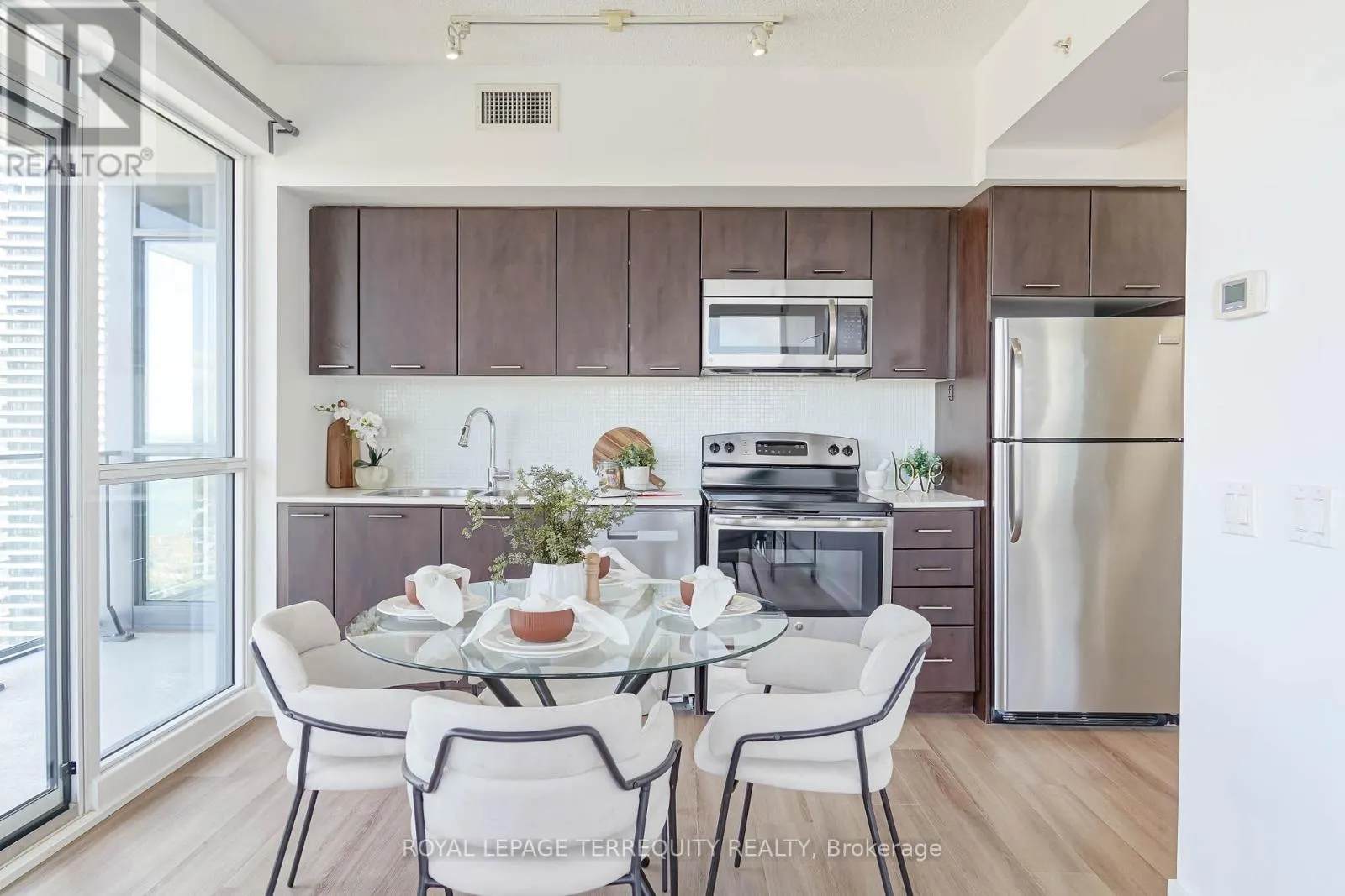 4007 - 2200 LAKESHORE BOULEVARD W