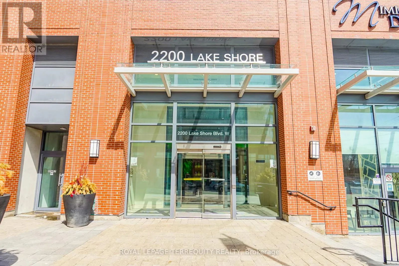 4007 - 2200 LAKESHORE BOULEVARD W
