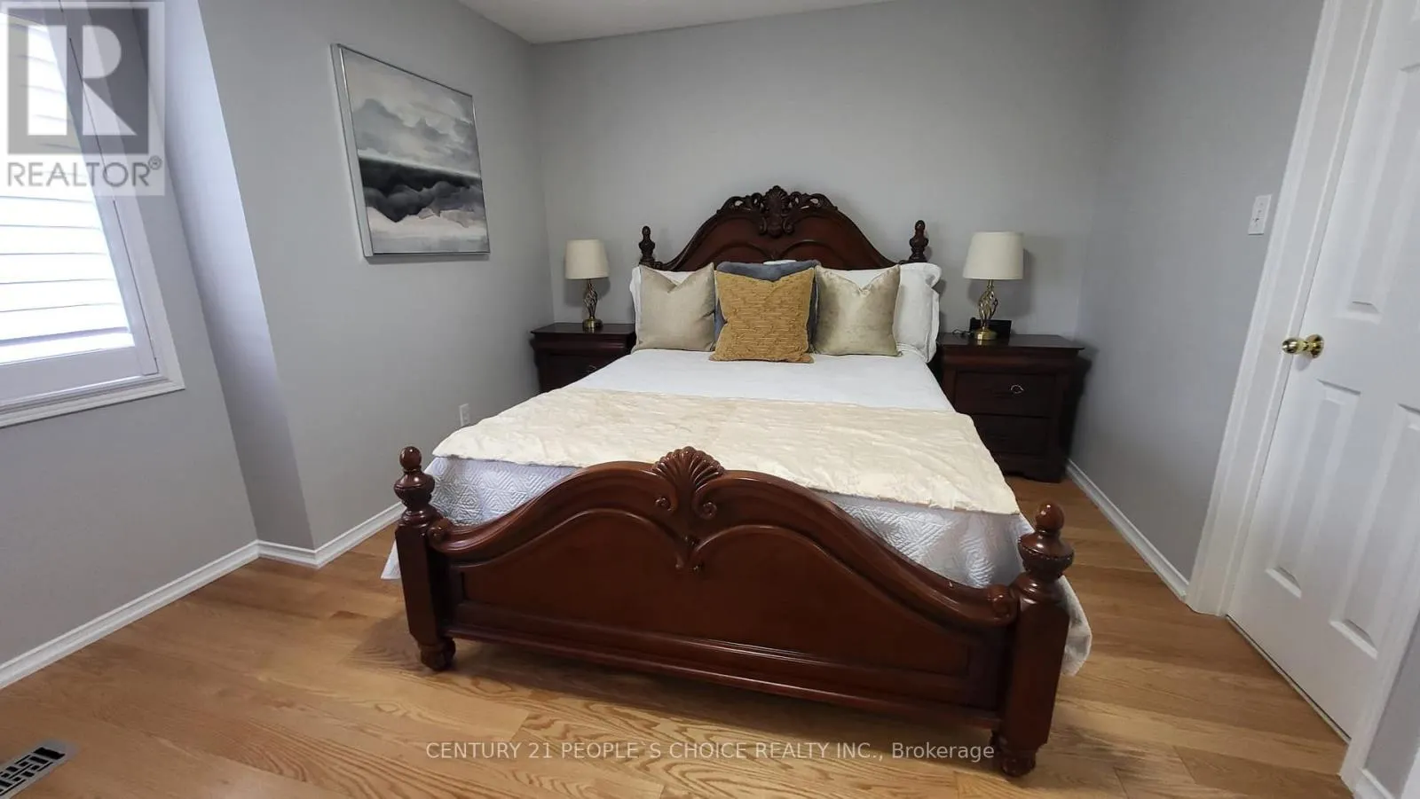 7598 BLACK WALNUT TRAIL