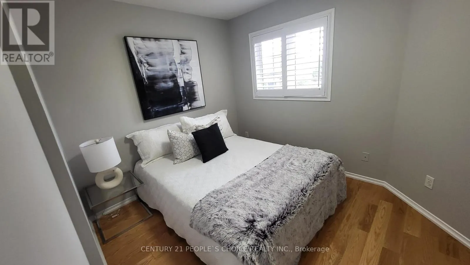 7598 BLACK WALNUT TRAIL