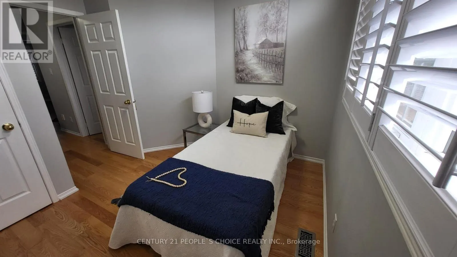 7598 BLACK WALNUT TRAIL