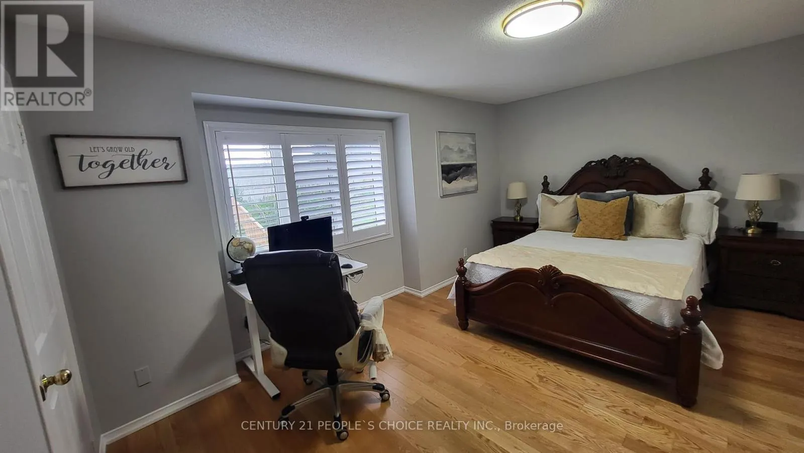 7598 BLACK WALNUT TRAIL