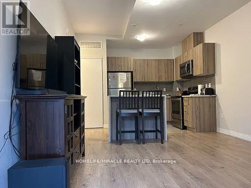 110 - 400 THE EAST MALL