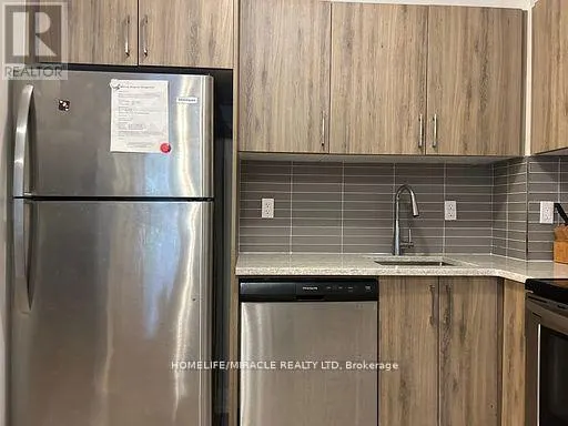 110 - 400 THE EAST MALL