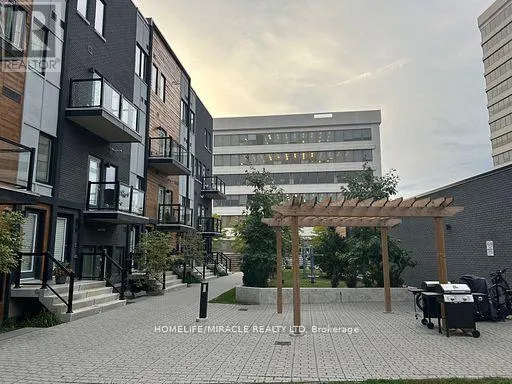 110 - 400 THE EAST MALL