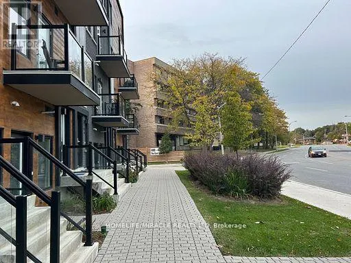 110 - 400 THE EAST MALL