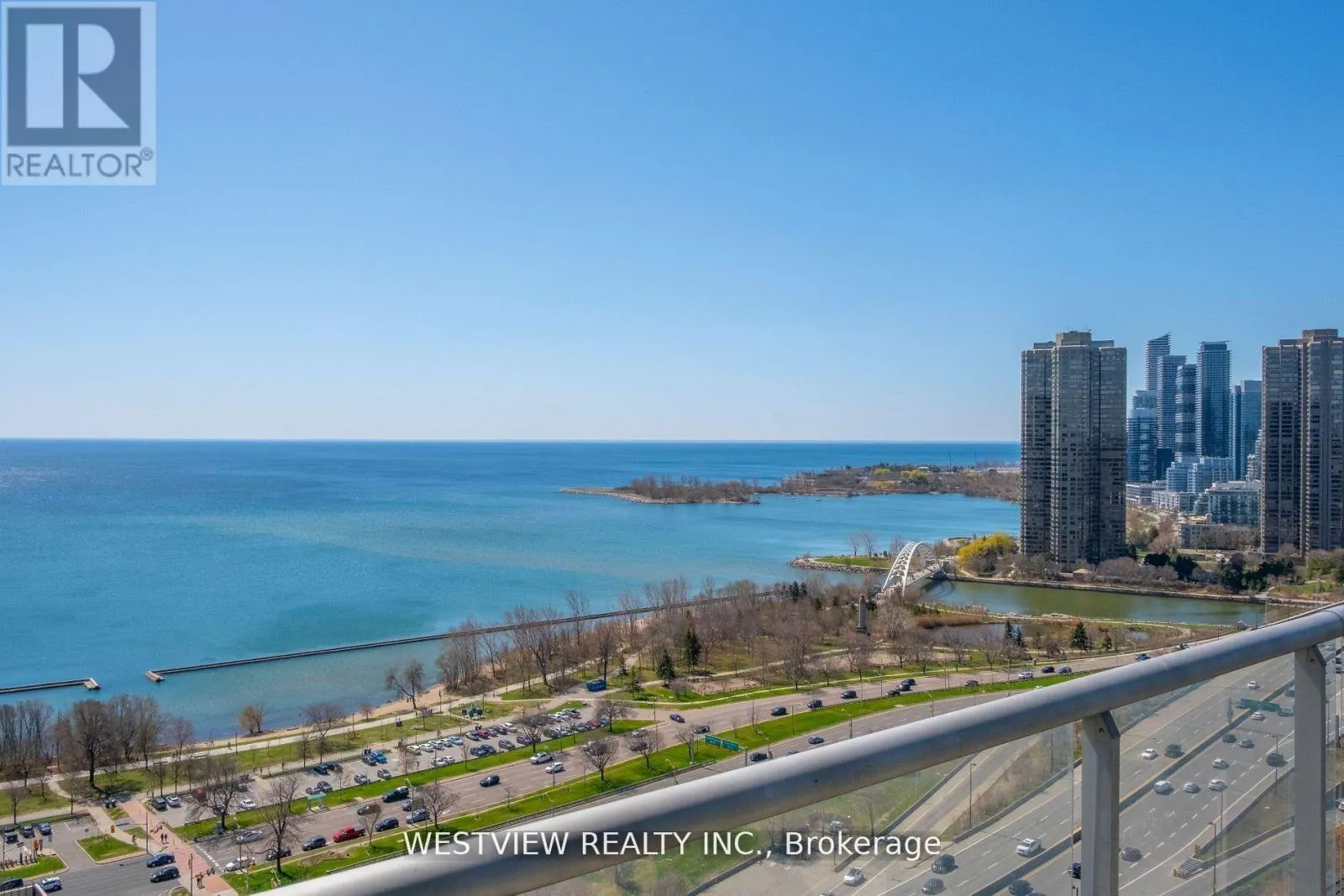 2610 - 15 WINDERMERE AVENUE