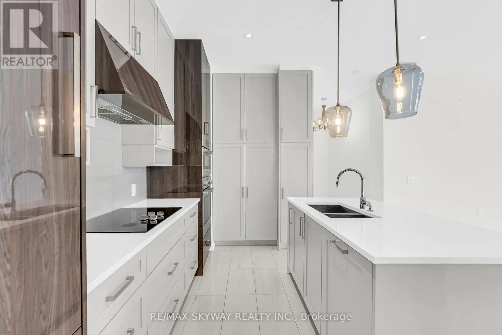 105 - 42 MILL STREET