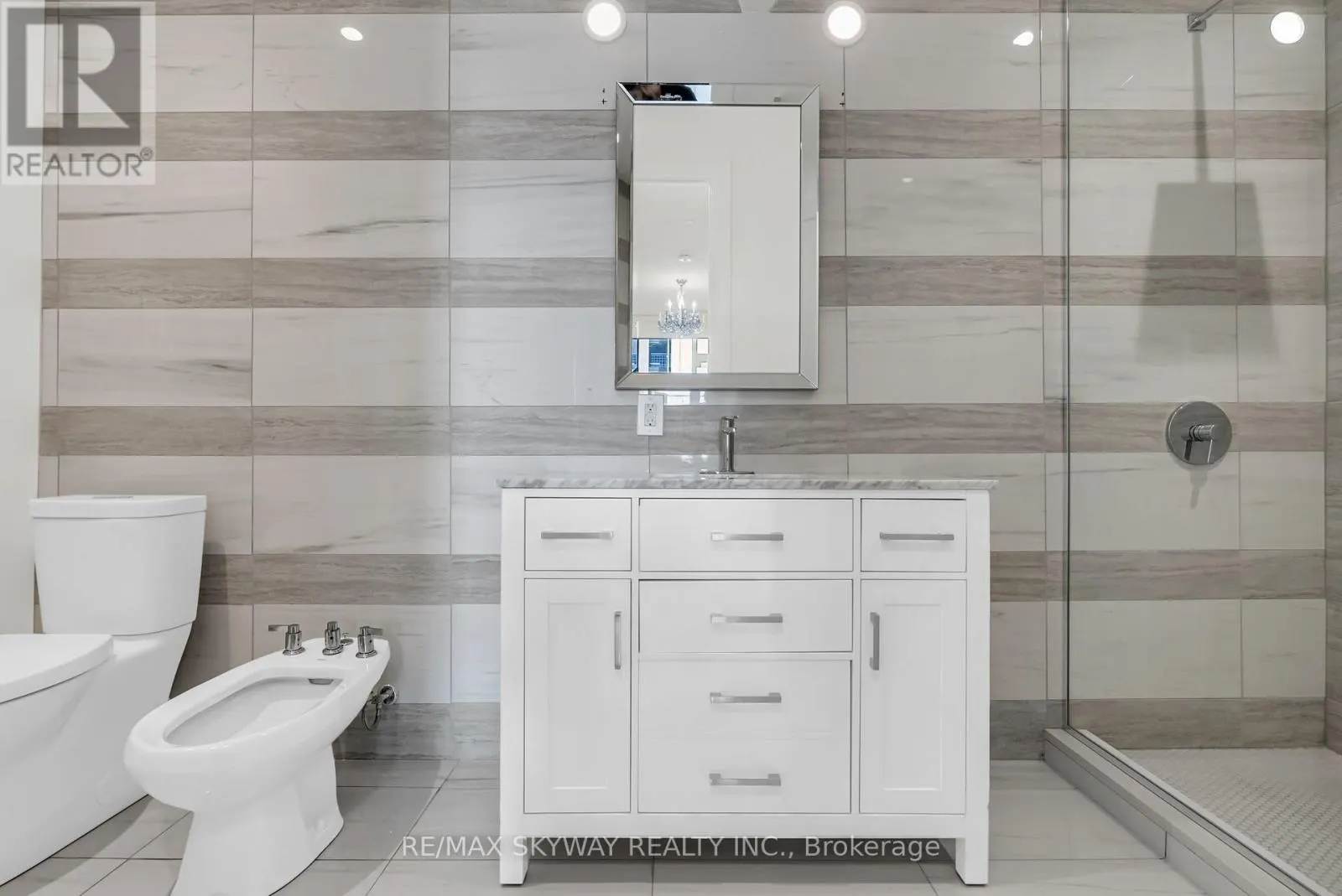 105 - 42 MILL STREET